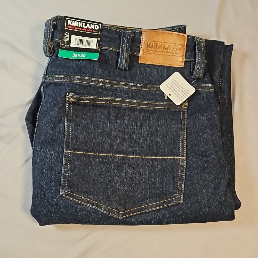 Kirkland Signature Men's Straight Fit Jeans, Dark Blue, Size 38X30 - Picture 3 of 4